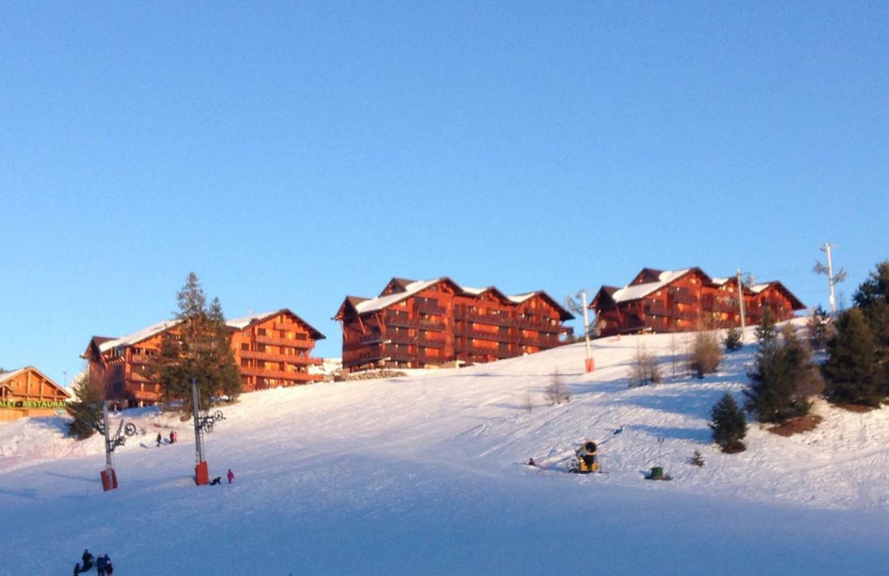 Eden sur les pistes avec vue panoramique sur la vallée La Joue du Loup Exterior foto