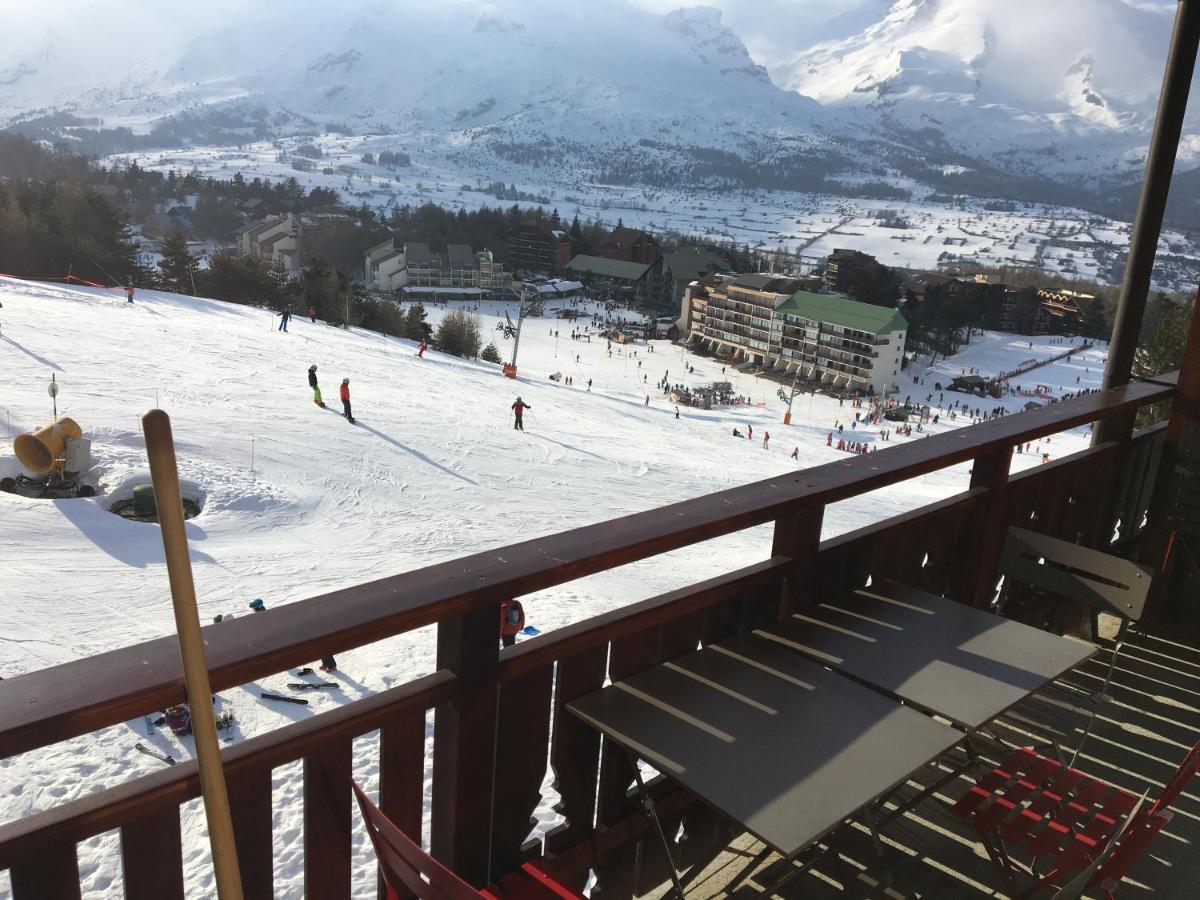 Eden sur les pistes avec vue panoramique sur la vallée La Joue du Loup Exterior foto
